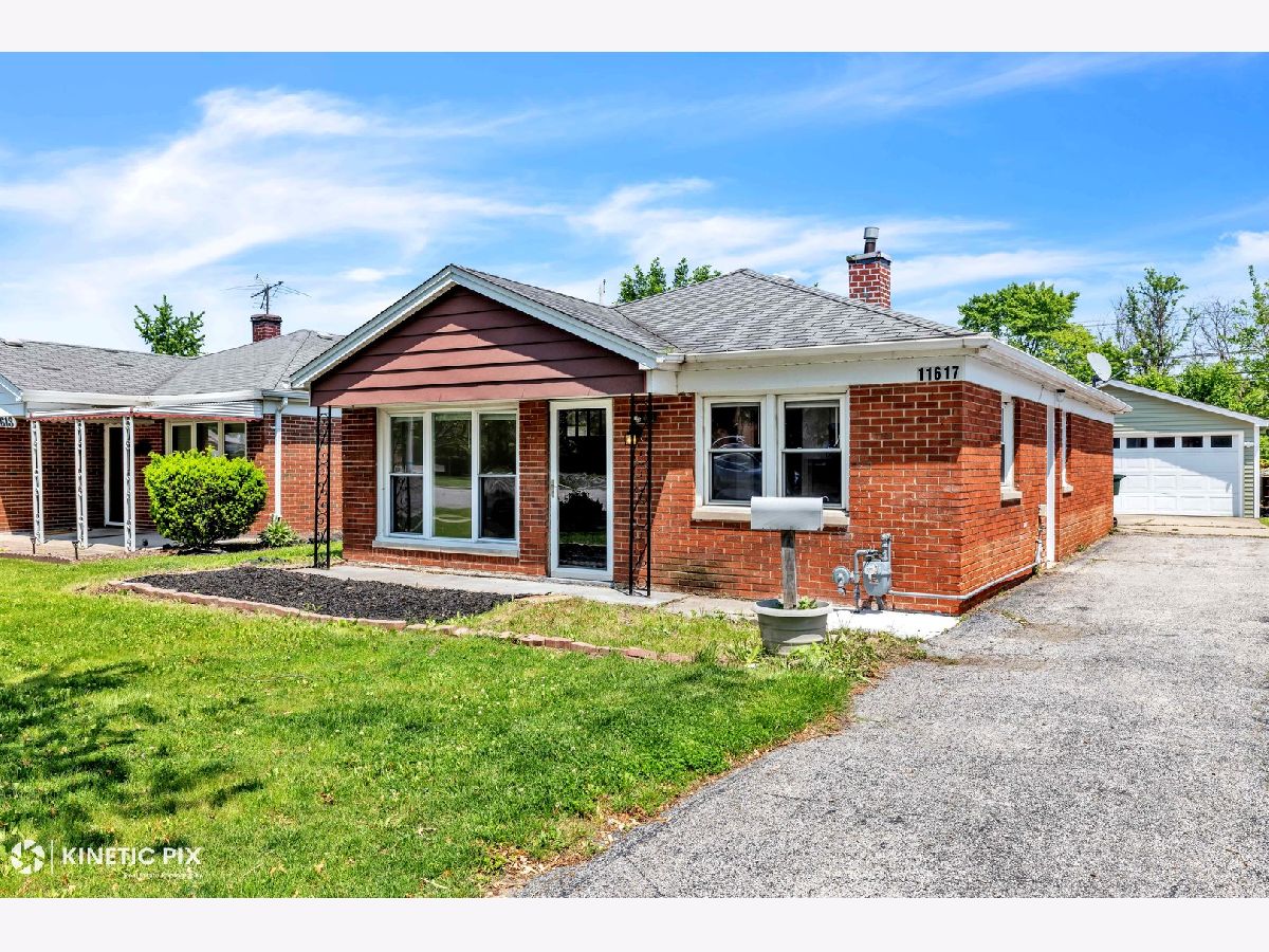  Sold Merrionette Park Illinois, 11617 Kedzie