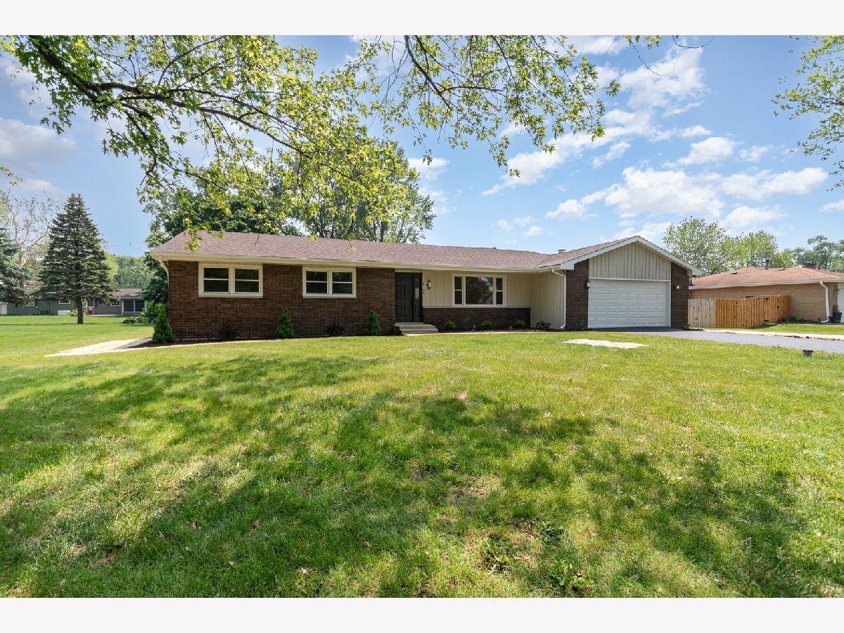 Homes Sold Pinecrest Joliet Illinois, 3100 Galena