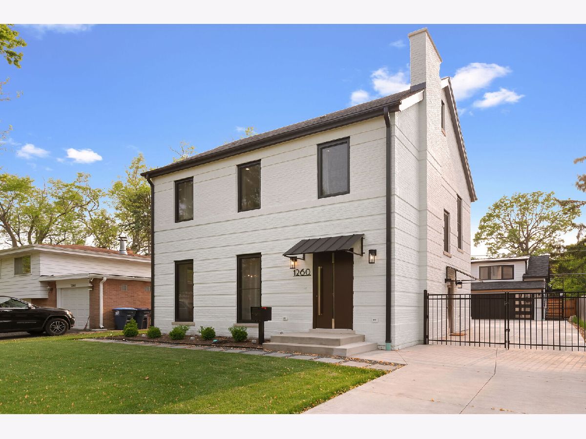 Homes Rented Sherwood Forest Highland Park Illinois, 1260 Cavell