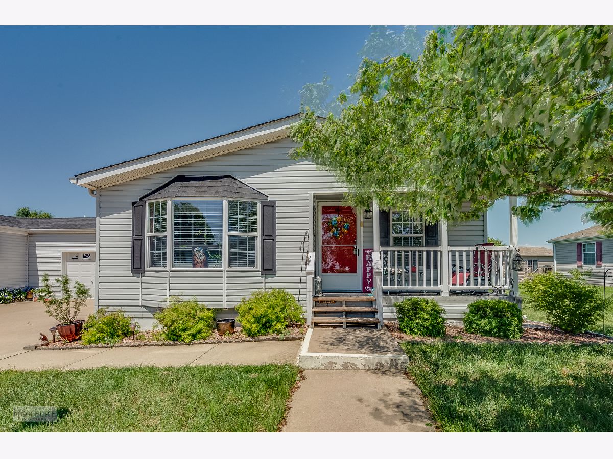 Subdivision For Sale Wildwood South Sandwich Illinois, 654 Bluebird Circle