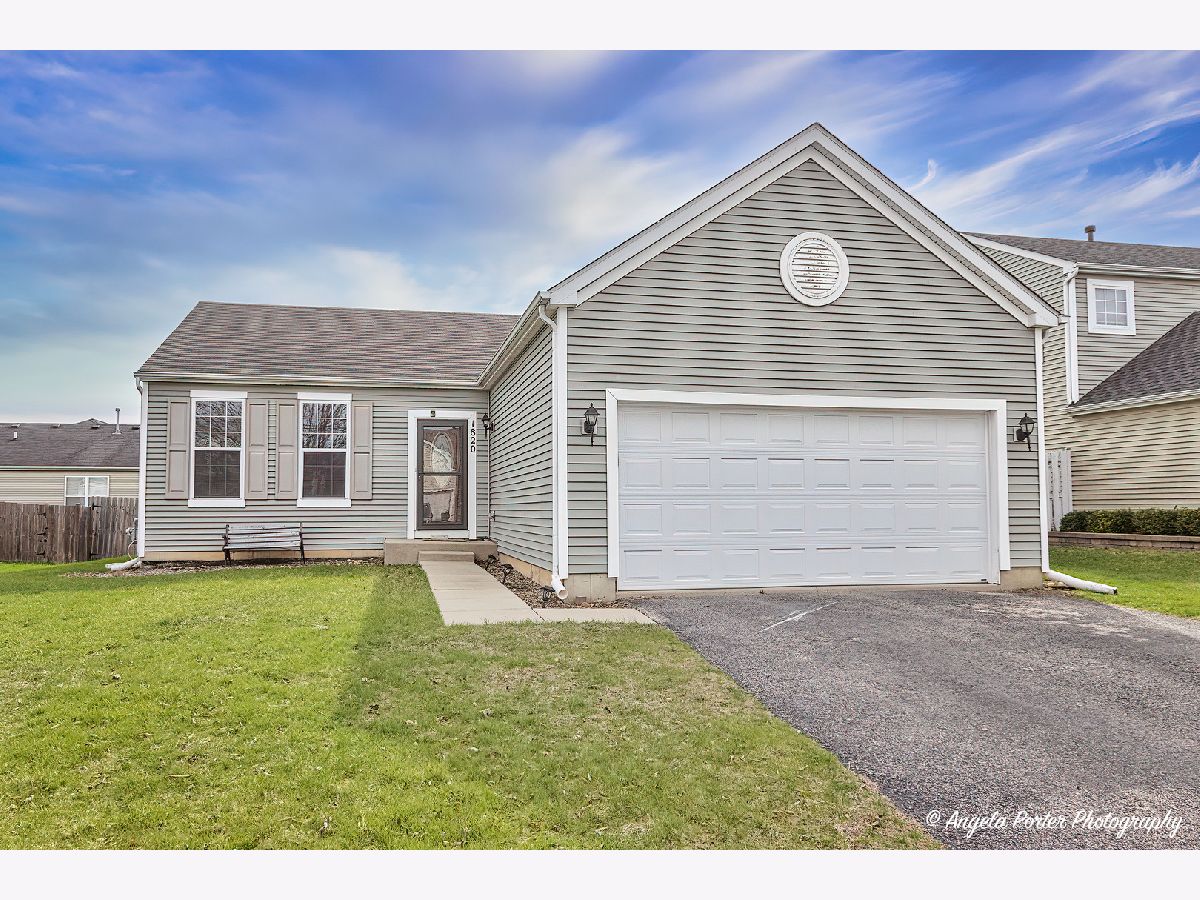 Homes & Townhomes Sold Sweetwater Woodstock Illinois, 1820 Sebastian