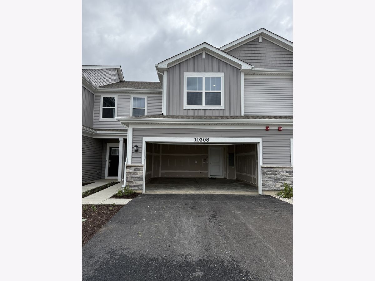 Homes & Townhomes Rented Talamore Huntley Illinois, 10208 Mcmahon
