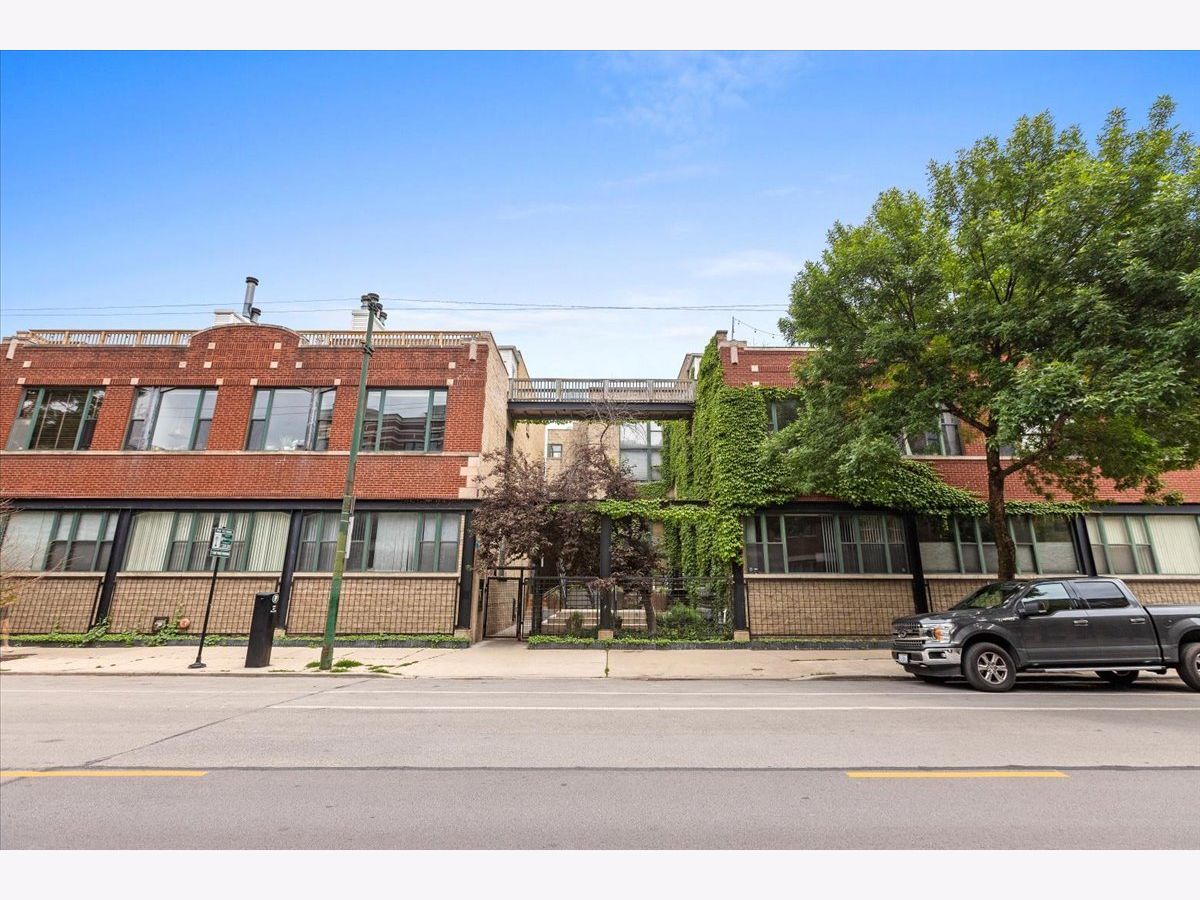 Townhomes & Condos Sold Vinery Lofts Chicago Illinois, 2943 Lincoln