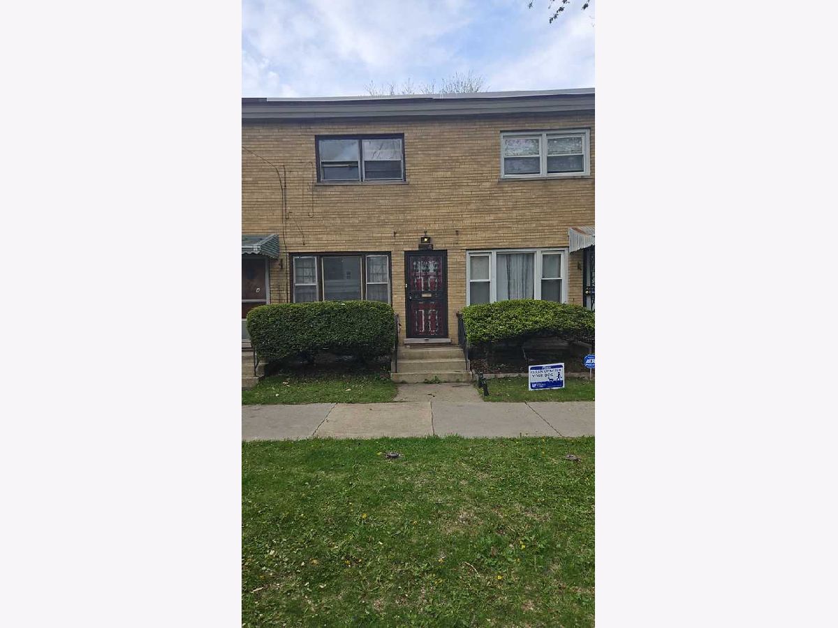 Rented Chicago Illinois, 938 84th