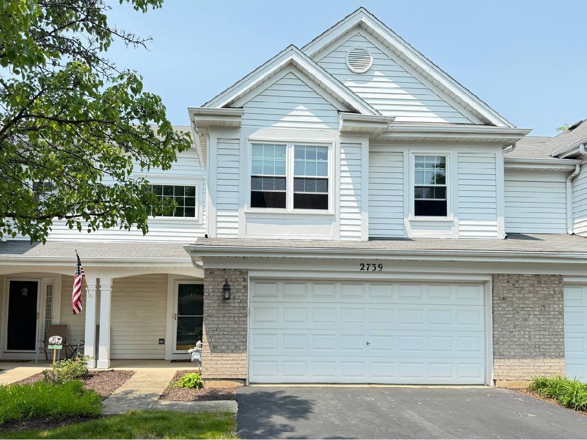 Townhomes & Condos & Homes Sold Cambridge Countryside Aurora Illinois, 2739 Borkshire