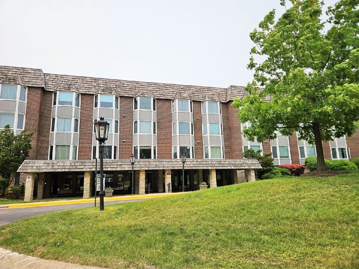 Condominiums Sold Bristol Court Park Ridge Illinois, 400 Ascot