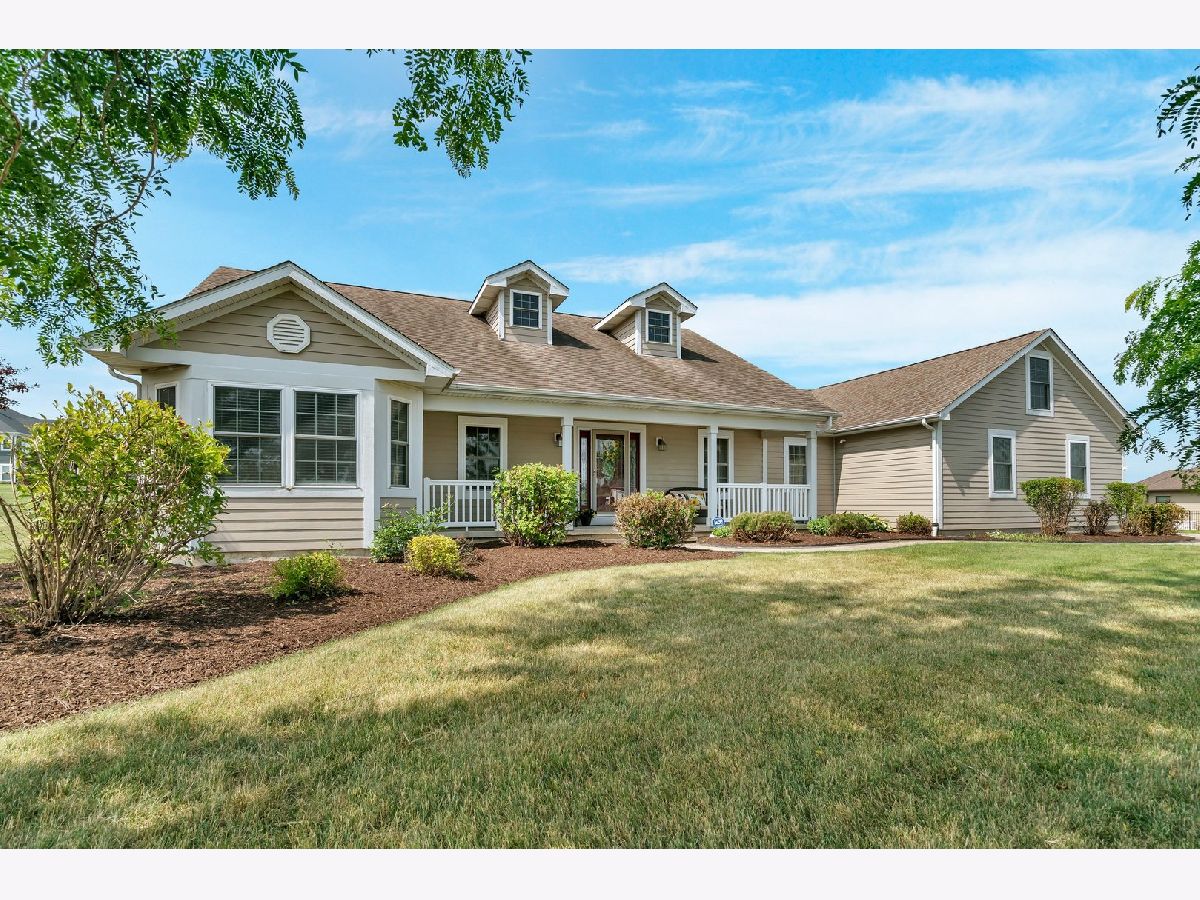  Sold Newark Illinois, 16002 Stonewall