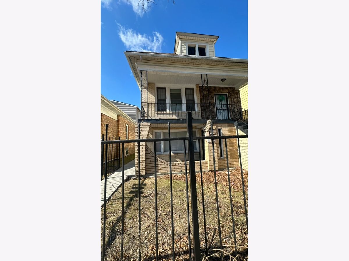 Rented Chicago Illinois, 8506 Manistee