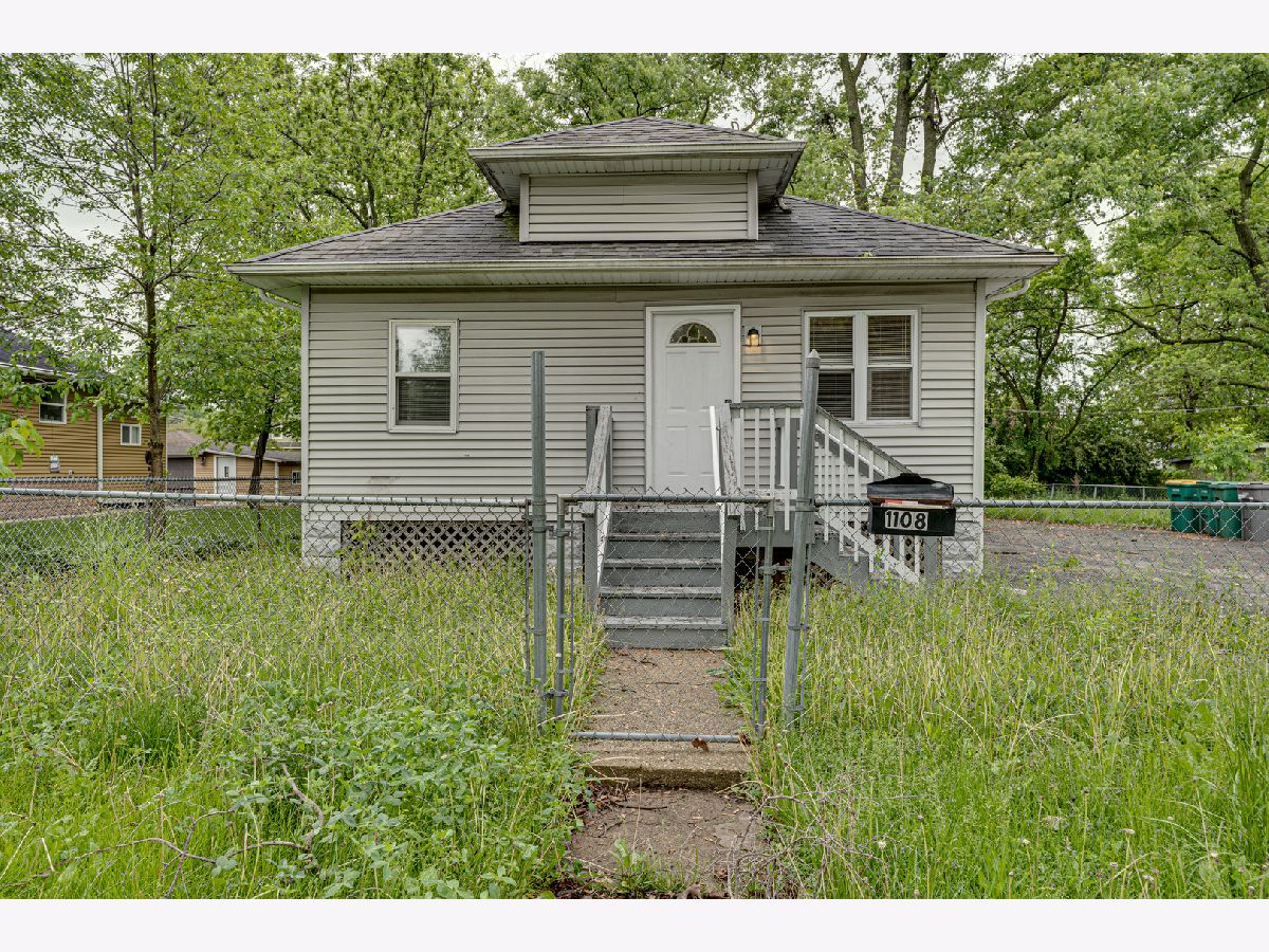  Rented Joliet Illinois, 1108 Magnolia