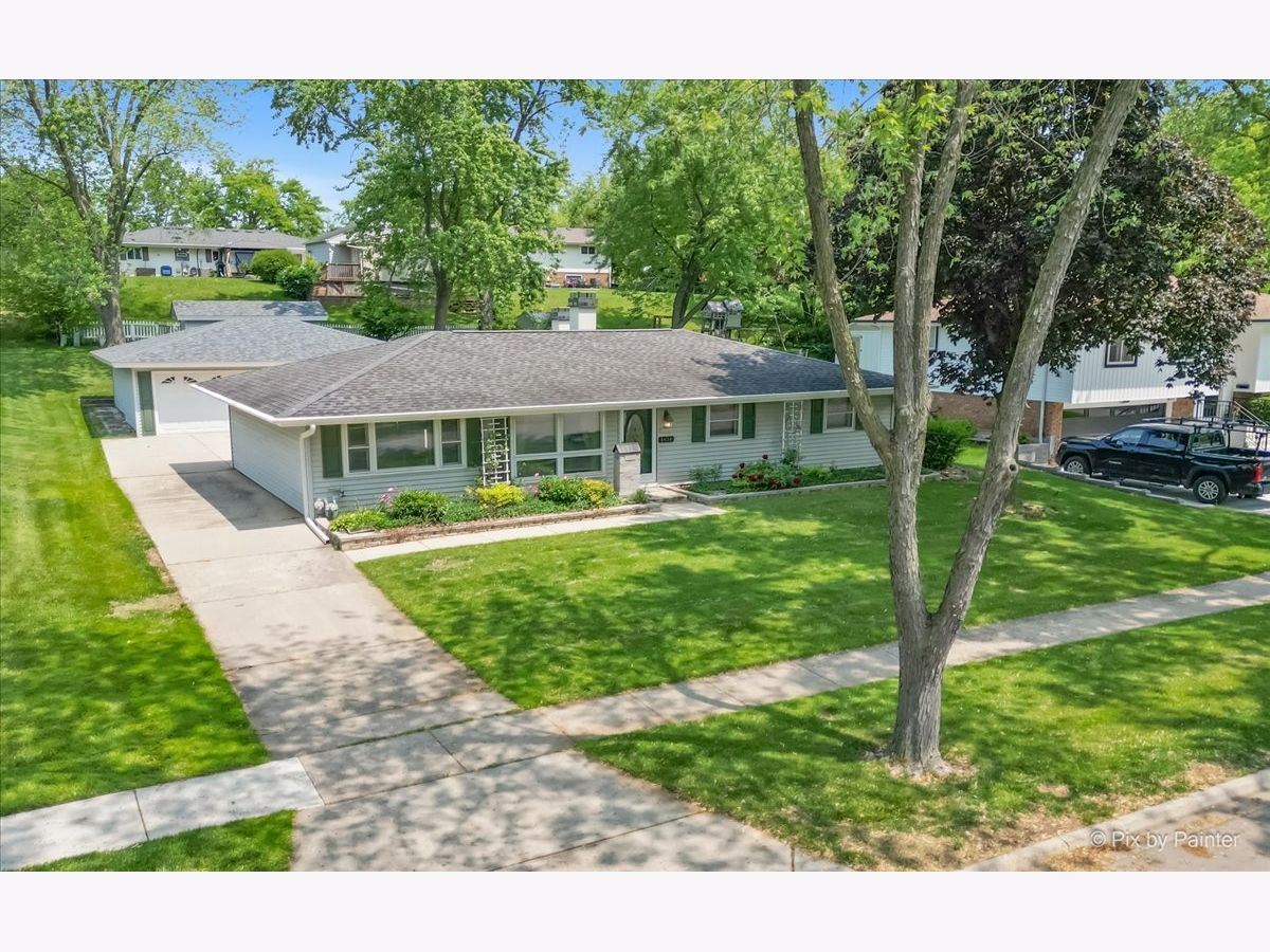 Homes & Condos & Townhomes Sold Weathersfield Schaumburg Illinois, 1434 Somerset