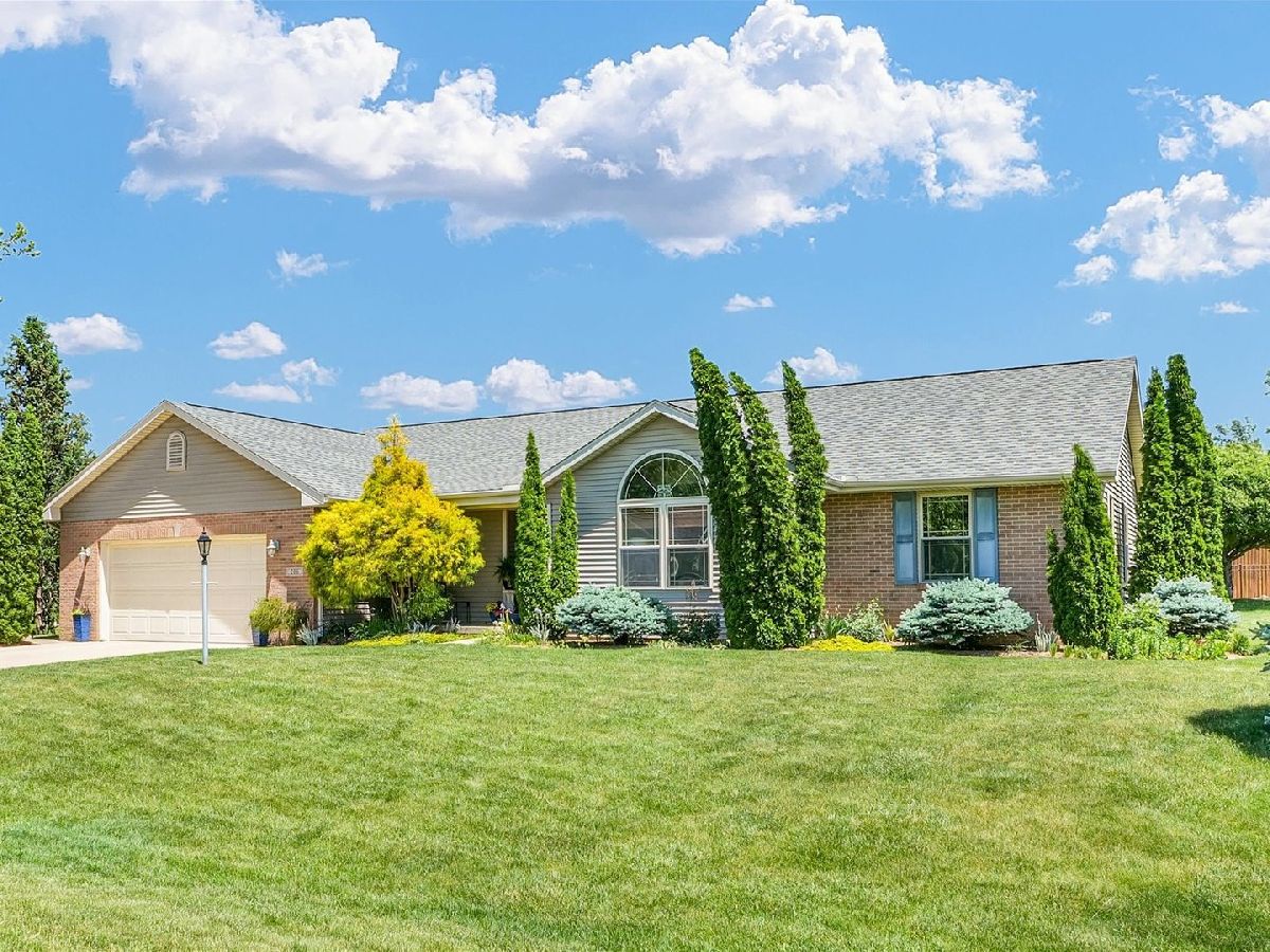  For Sale Sidney Illinois, 206 Wilsey Lane