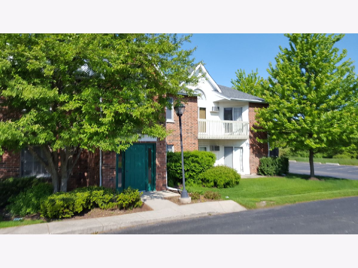 Condominiums Sold Prairie Point Lake In The Hills Illinois, 1341 Cunat
