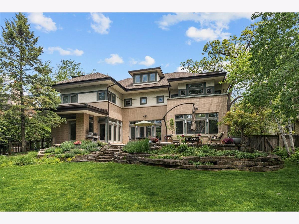  For Sale Kenilworth Illinois, 530 Essex Road
