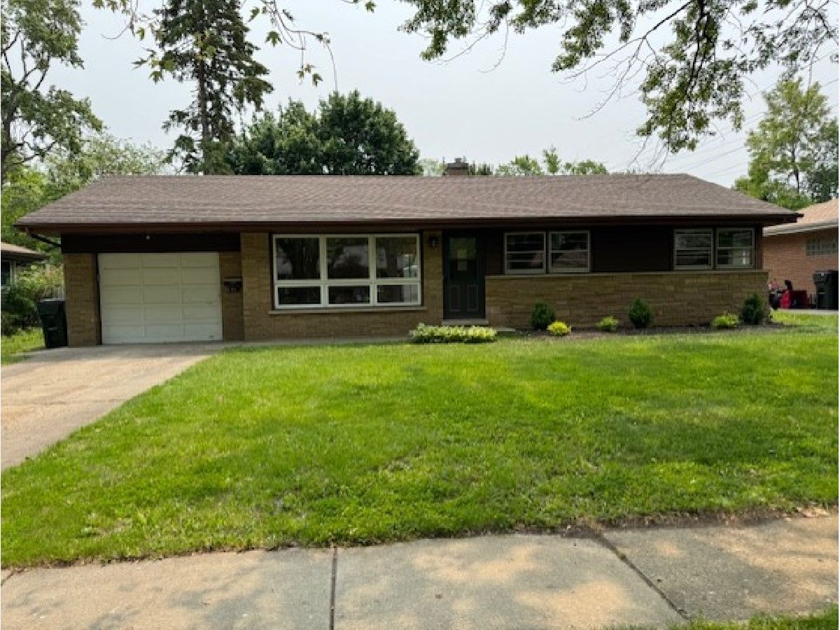 Homes Sold Montana's Cary Illinois, 217 Bell