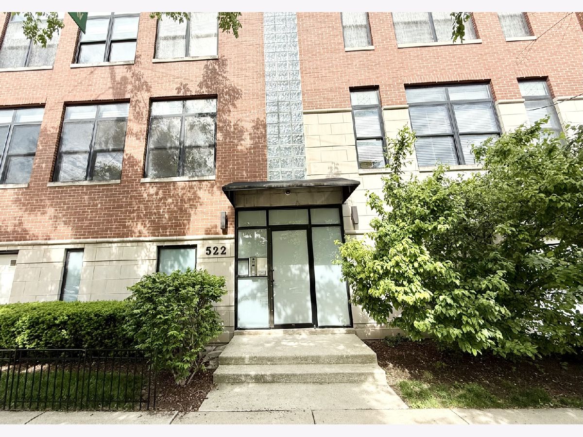 Condominiums Rented Elizabeth Street Lofts Chicago Illinois, 522 Elizabeth