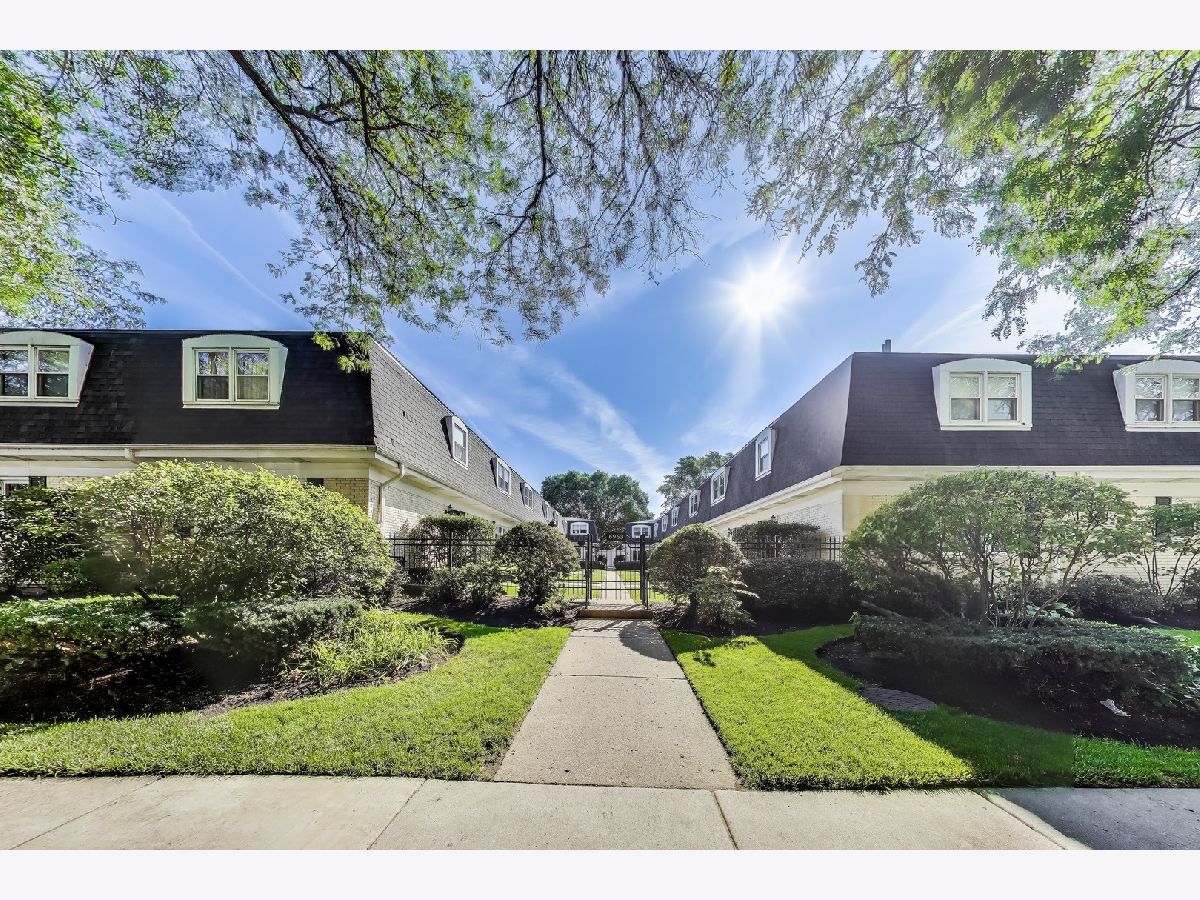 Sold Chicago Illinois, 6963 Bell