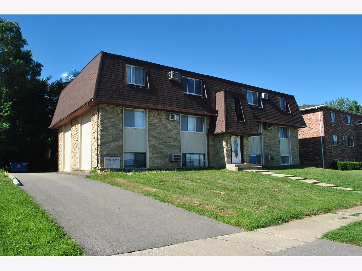  For Rent Crest Hill Illinois, 605 Pasadena