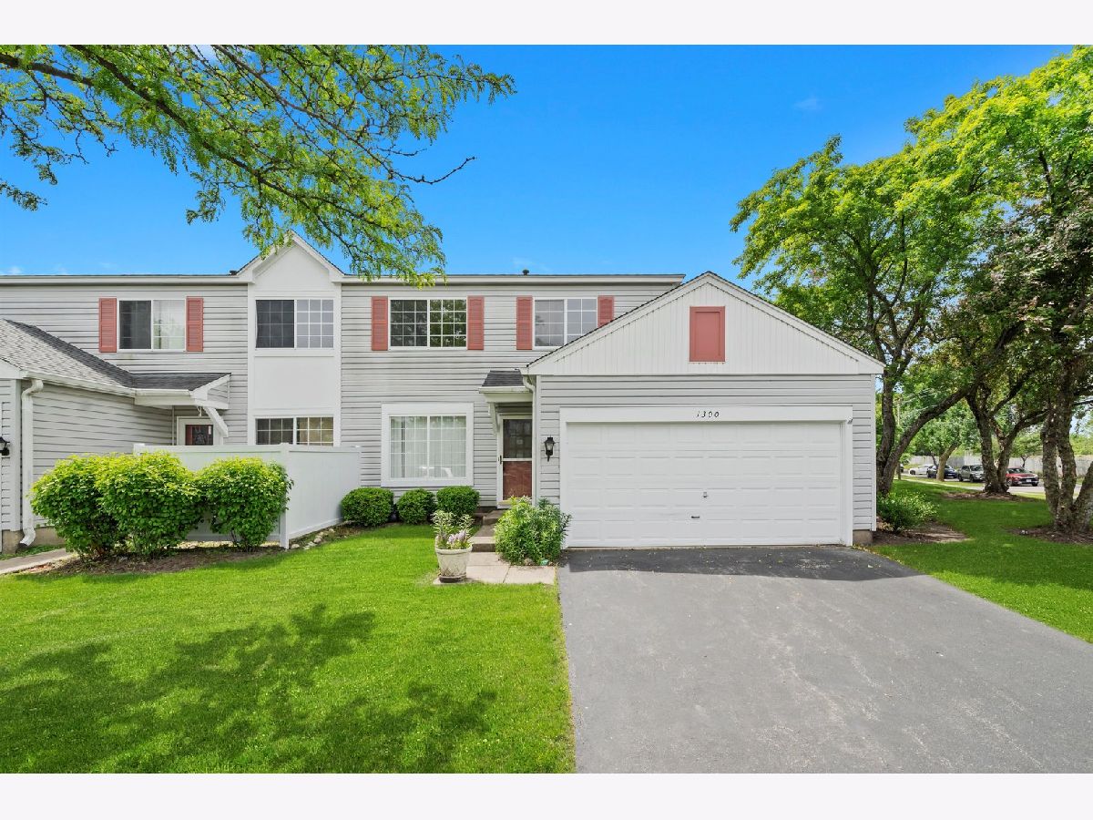 Homes & Townhomes Sold Eagle Pointe Naperville Illinois, 1300 Normantown