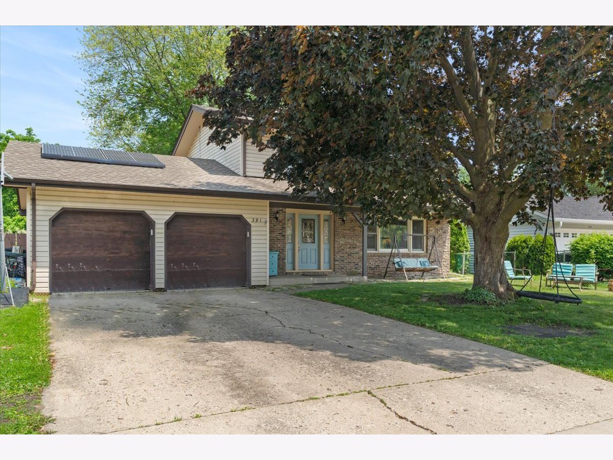 Homes Sold Seven Hills Lindenhurst Illinois, 391 Northgate