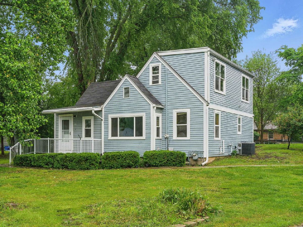  For Sale Island Lake Illinois, 318 David Court