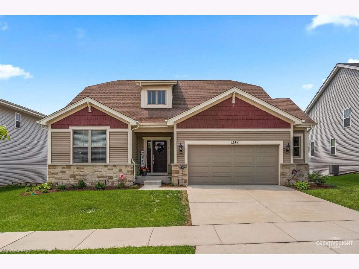 Homes & Condos & Townhomes Sold Bartlett Ridge Bartlett Illinois, 1285 Highpoint