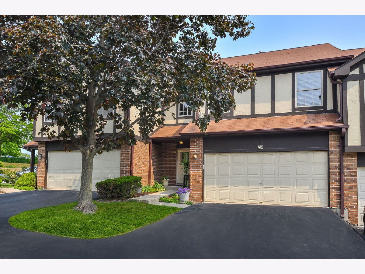 Townhomes & Condos Sold Medinah Lakes Bloomingdale Illinois, 204 Stoneybrook