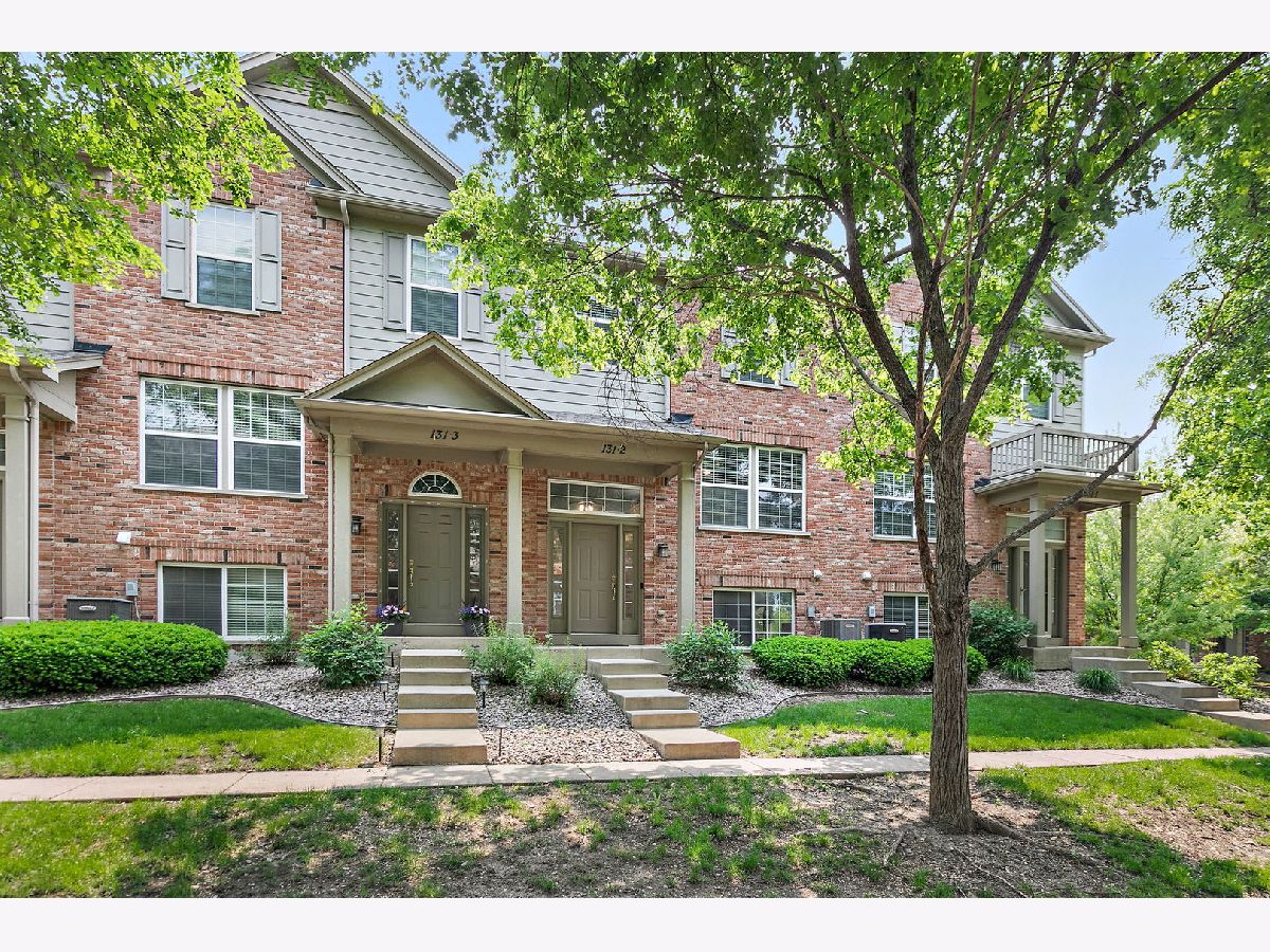 Townhomes Sold Bristol Park Wood Dale Illinois, 131 Bristol