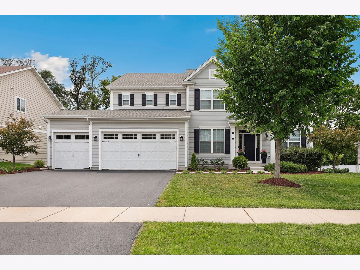 Homes Sold Heatherfield Naperville Illinois, 819 Heatherfield