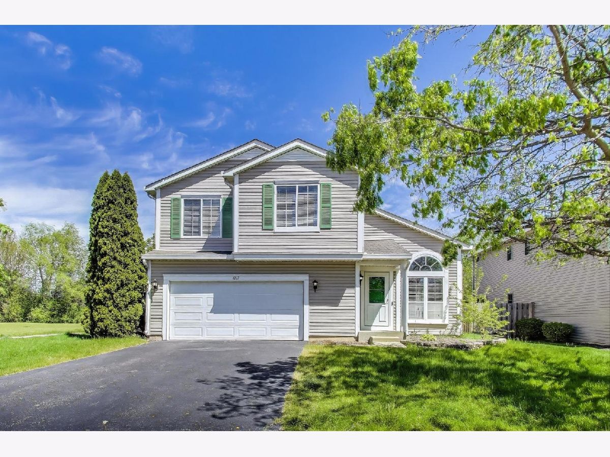 Homes & Townhomes & Condos Rented Pleasant Hill Waukegan Illinois, 1217 Elder