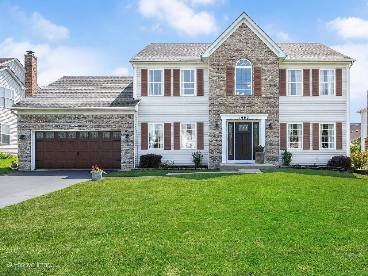 Homes Sold Whispering Oaks West Chicago Illinois, 1665 Whispering Oaks