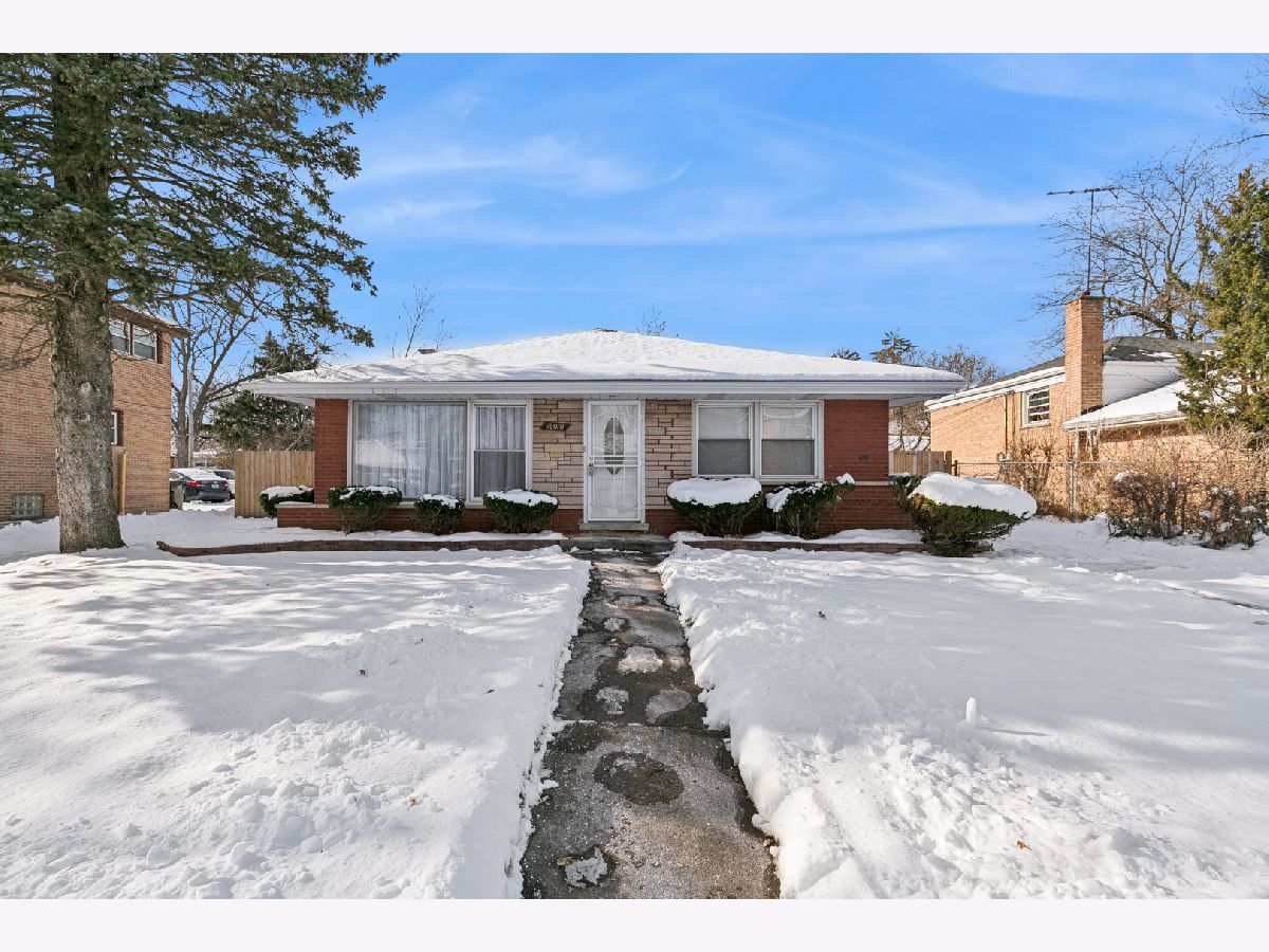  For Sale South Holland Illinois, 16010 Dobson Avenue