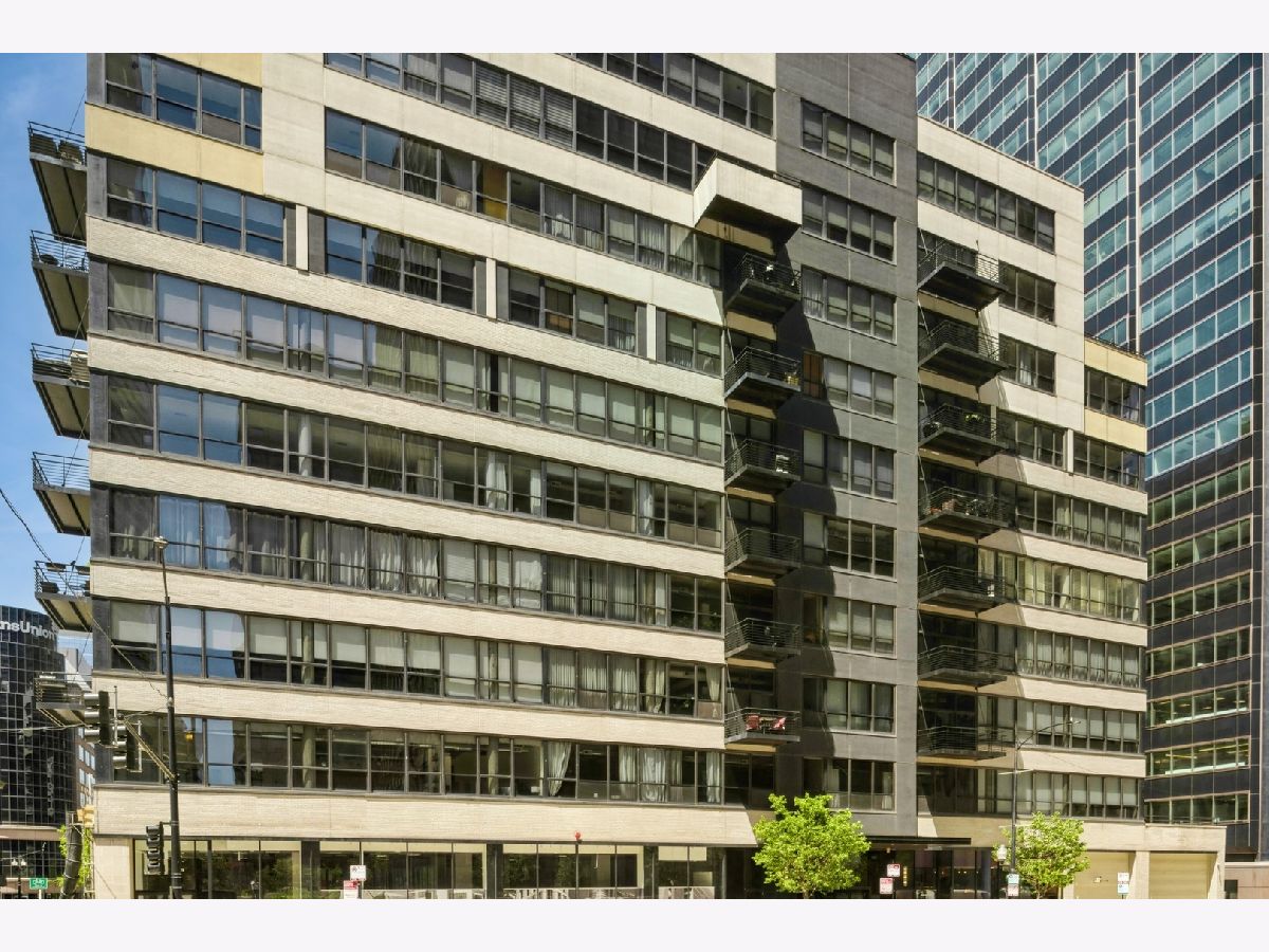 Condominiums Sold Metropolitan Place Chicago Illinois, 130 Canal