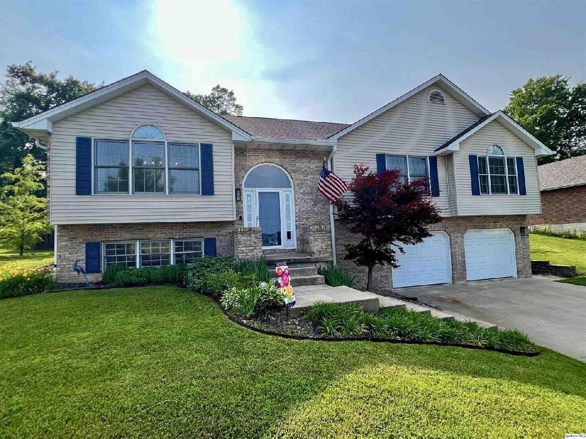  Sold Hannibal Missouri, 200 Hummingbird