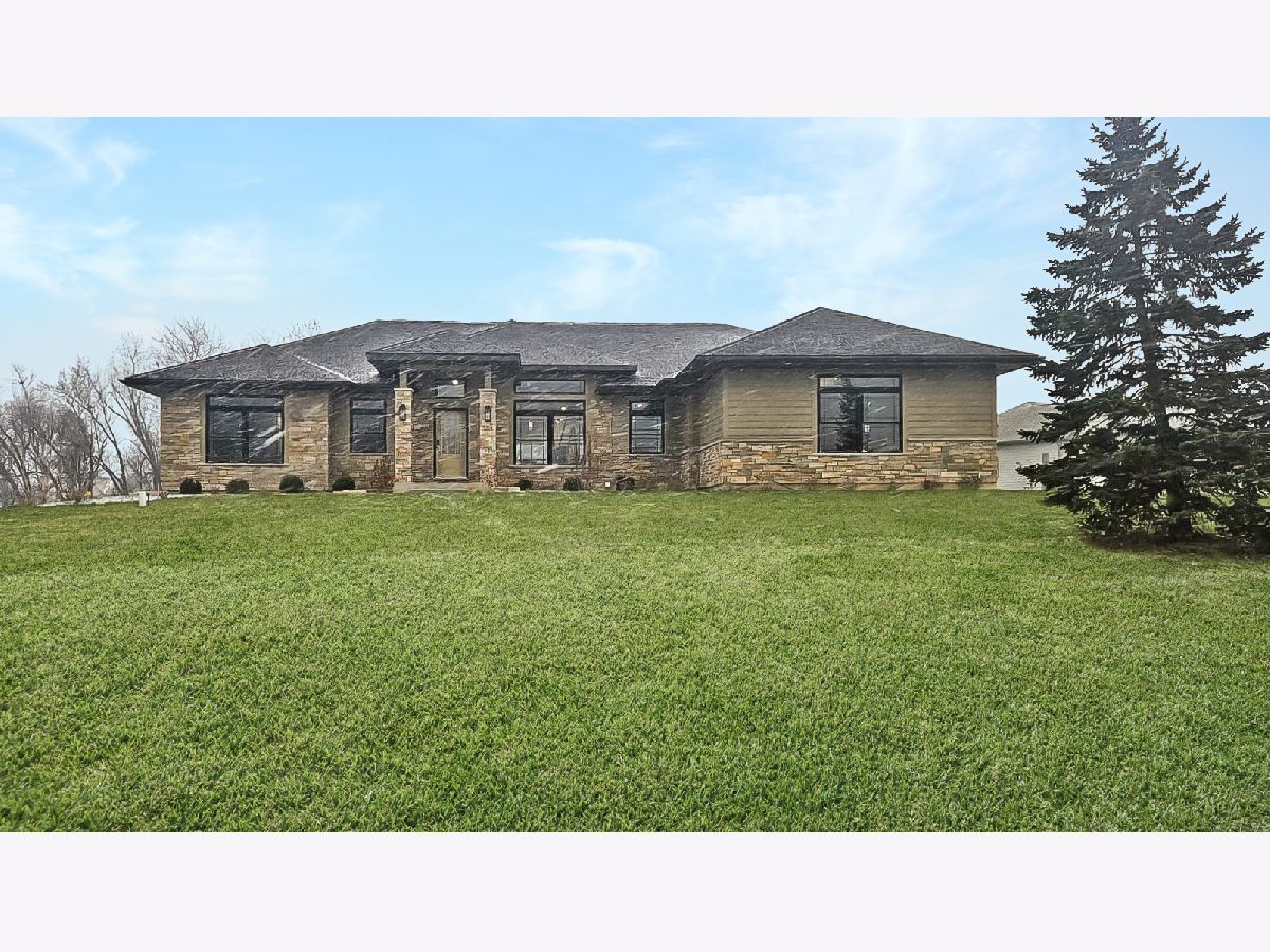  Sold Spring Grove Illinois, 2619 Sanctuary