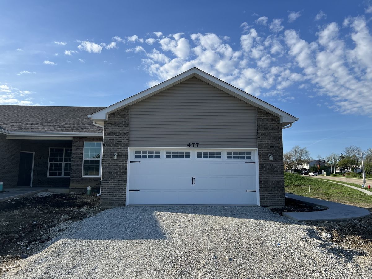  Rented Bolingbrook Illinois, 477 Ridge