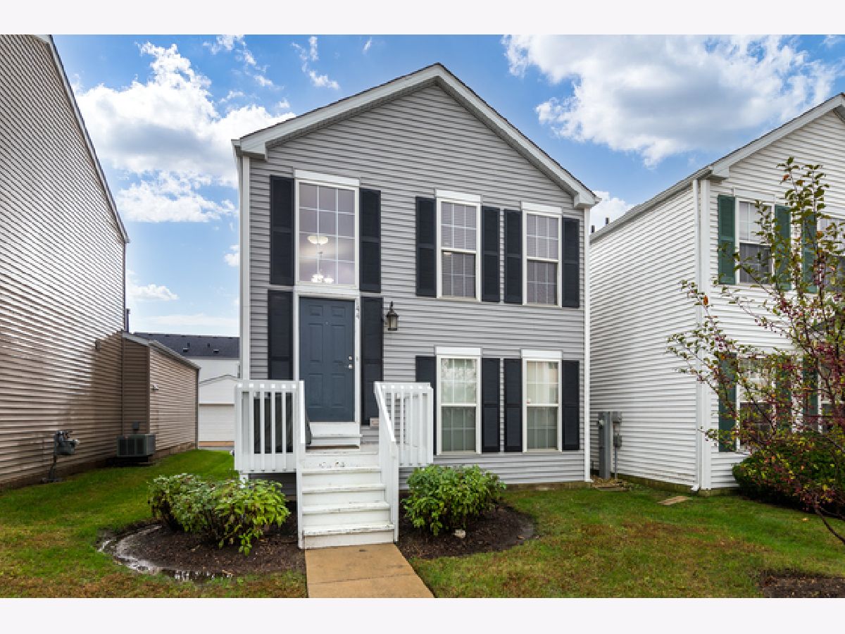 Homes & Townhomes Rented Hometown Oswego Illinois, 144 Presidential