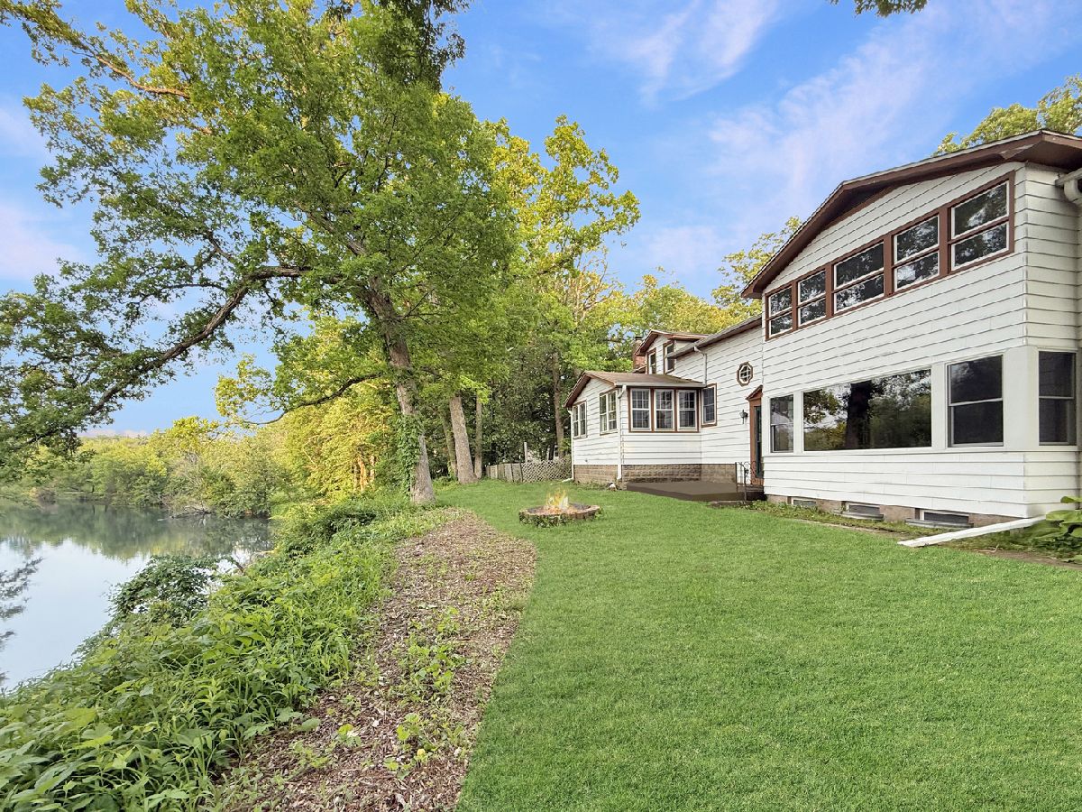  For Sale Kingston Illinois, 9343 Shady Lane