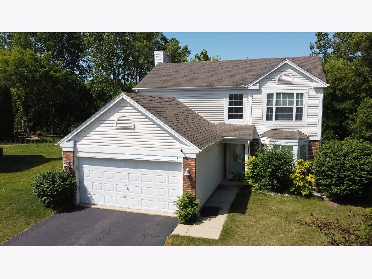  Rented Streamwood Illinois, 4 Hummingbird
