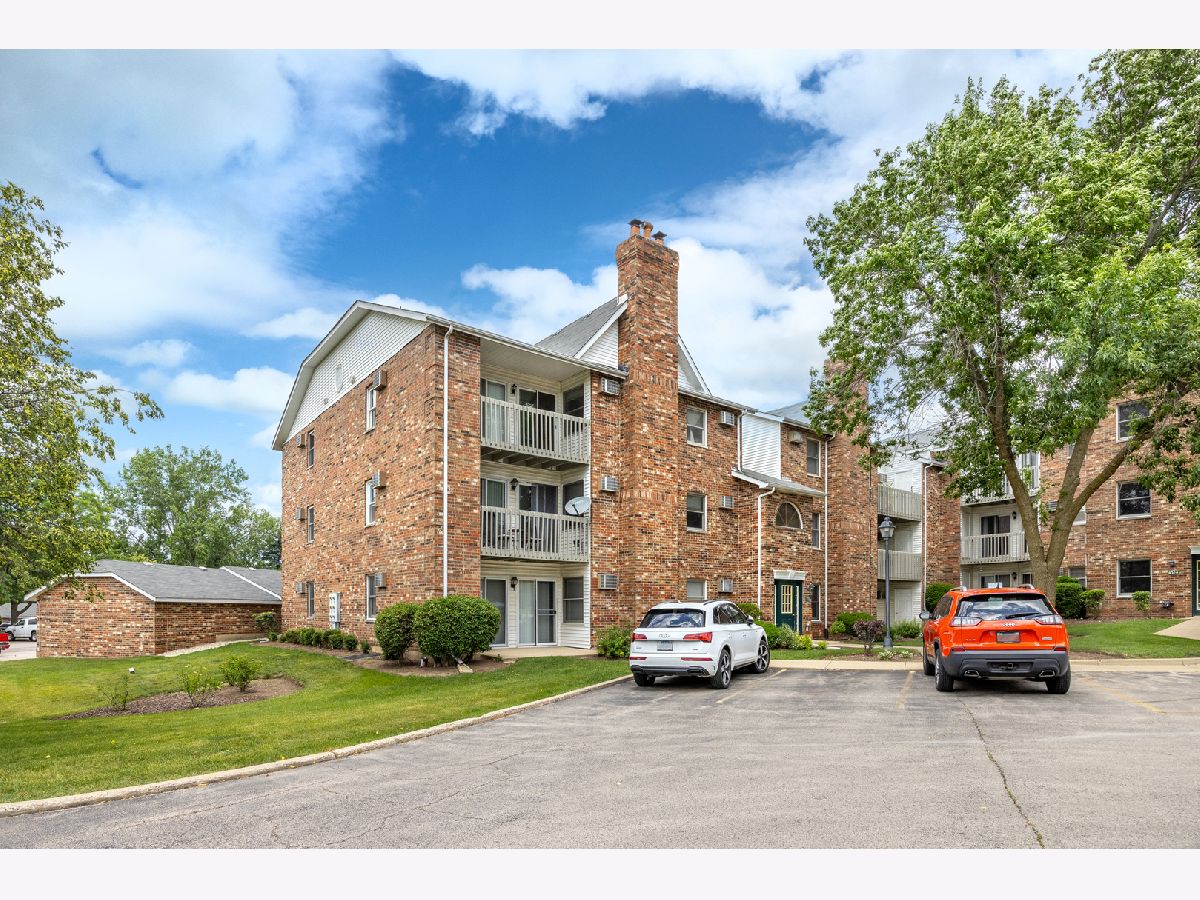  Rented Mchenry Illinois, 4316 Shamrock