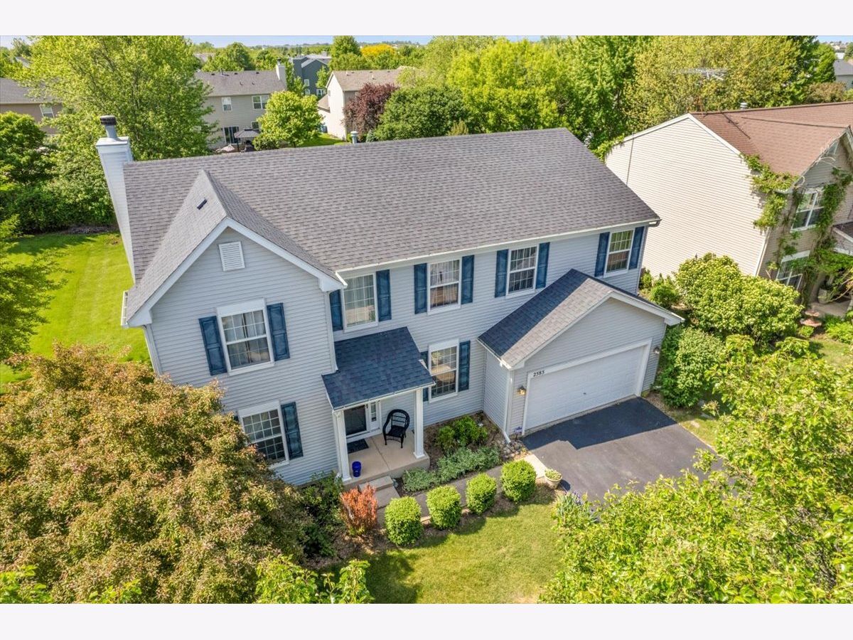 Homes & Townhomes & Condos Sold Amber Fields Aurora Illinois, 2585 Lambert