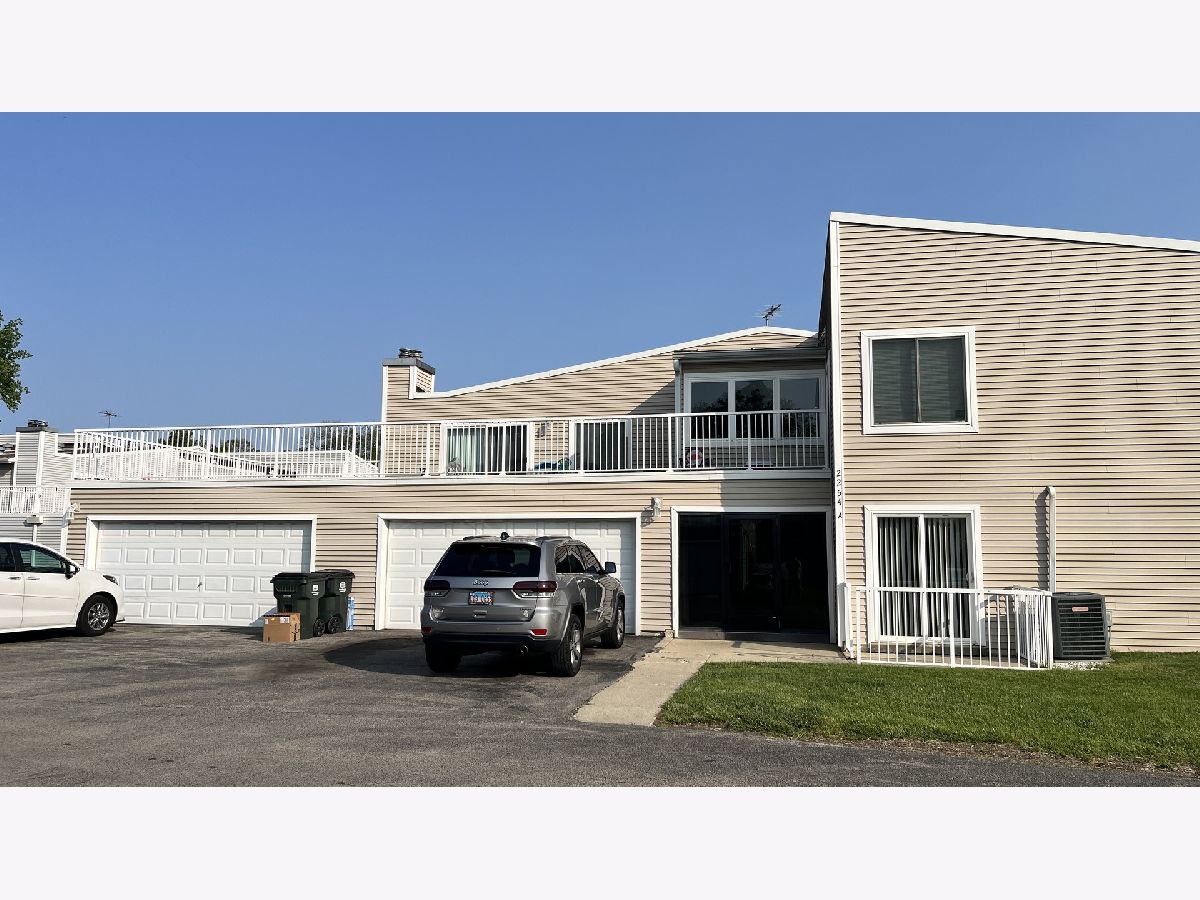 Condos & Townhomes Sold Whispering Pines Palatine Illinois, 2254 Baldwin