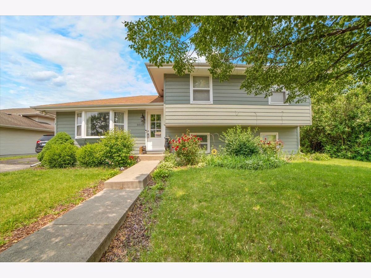 Homes Sold Mayfair Plainfield Illinois, 6603 Paul Briese