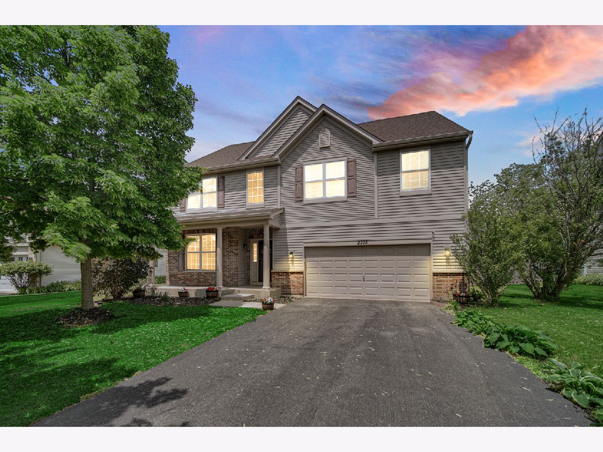 Homes & Townhomes & Condos Sold Greywall Club Joliet Illinois, 2303 Waterbury