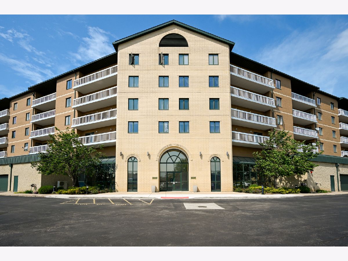 Condominiums Sold Willow Pointe Villa Park Illinois, 1500 Ardmore