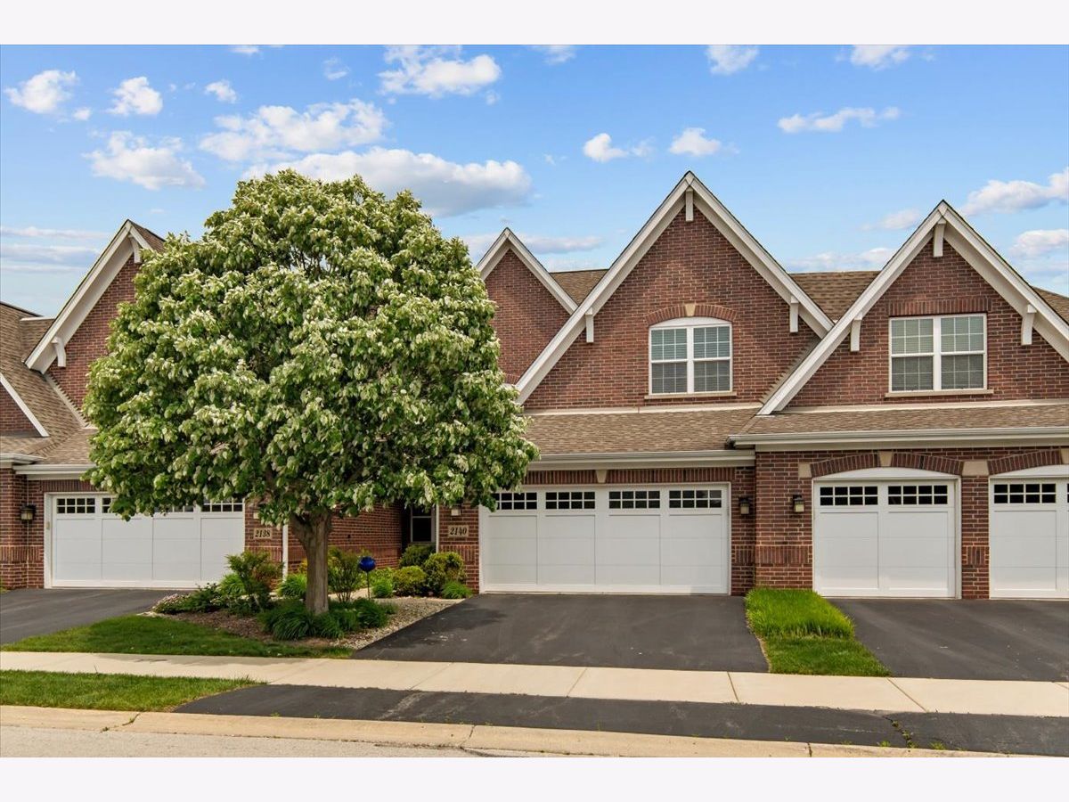 Townhomes & Homes Sold Meadow Ridge Northbrook Illinois, 2140 Washington