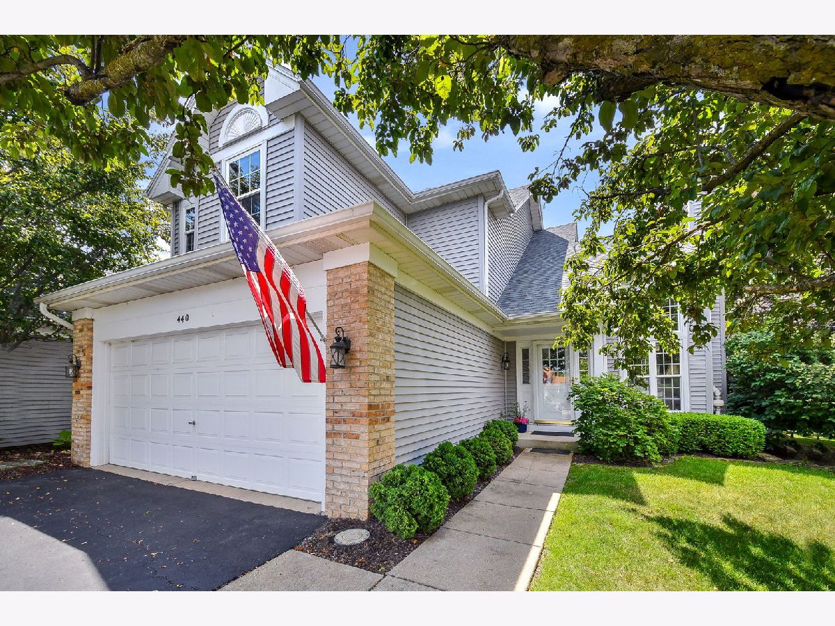 Homes & Condos & Townhomes Sold Lakeview Estates Oswego Illinois, 440 Prairieview