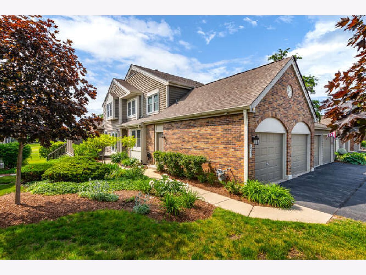 Homes & Townhomes & Condos Sold White Eagle Naperville Illinois, 1580 Aberdeen