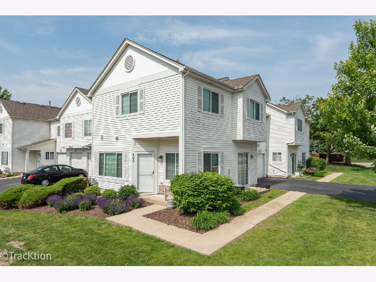 Townhomes & Condos Sold Heather Glen Aurora Illinois, 122 Creston
