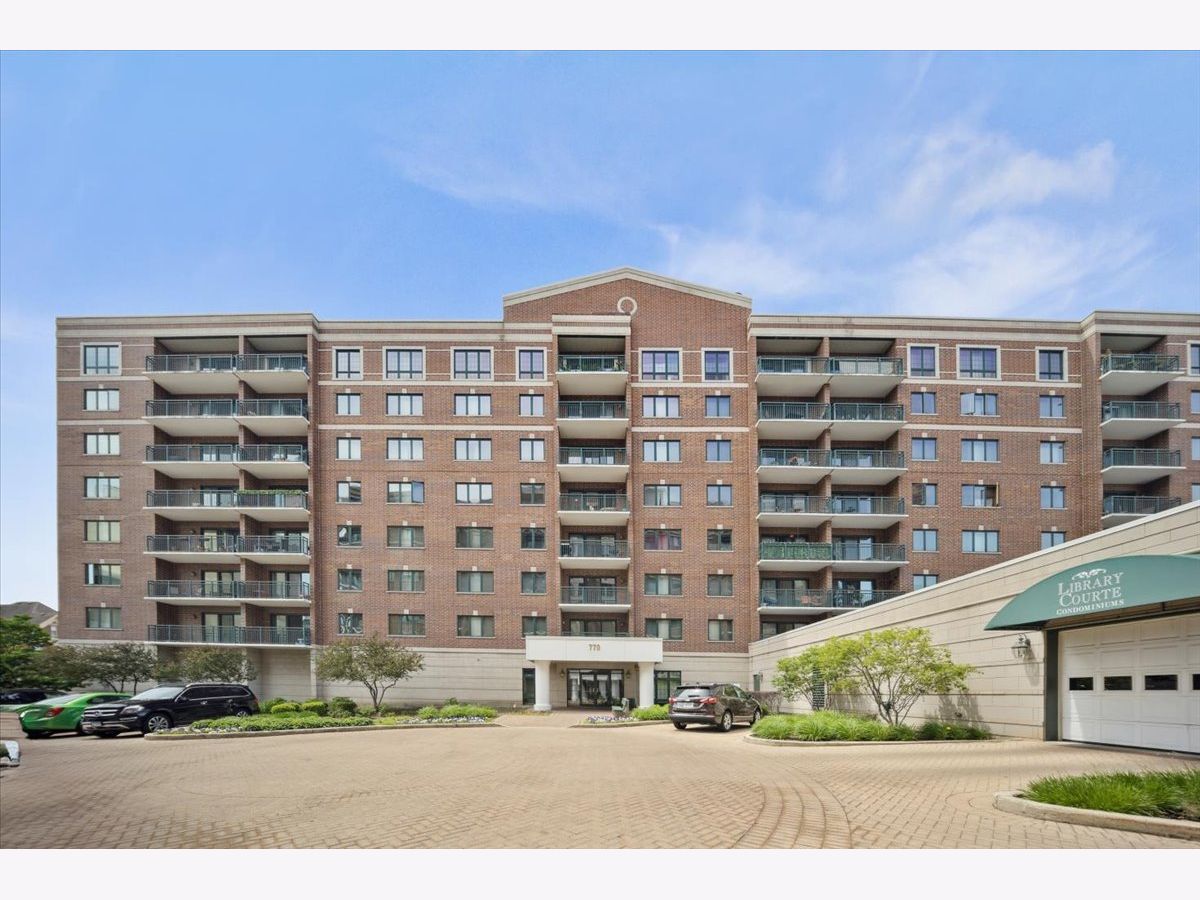 Condominiums Sold Library Courte Des Plaines Illinois, 770 Pearson