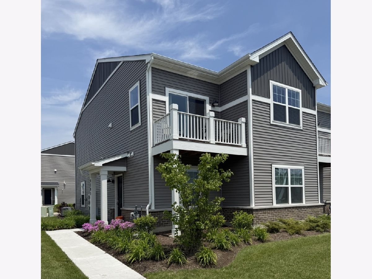 Condos & Townhomes Rented Chelsea Manor Aurora Illinois, 4283 Chelsea Manor
